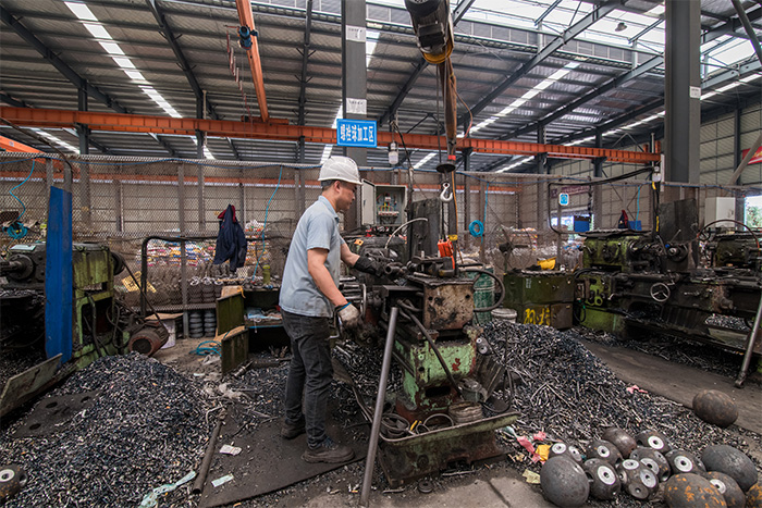 句容网架配件-螺栓球加工车间