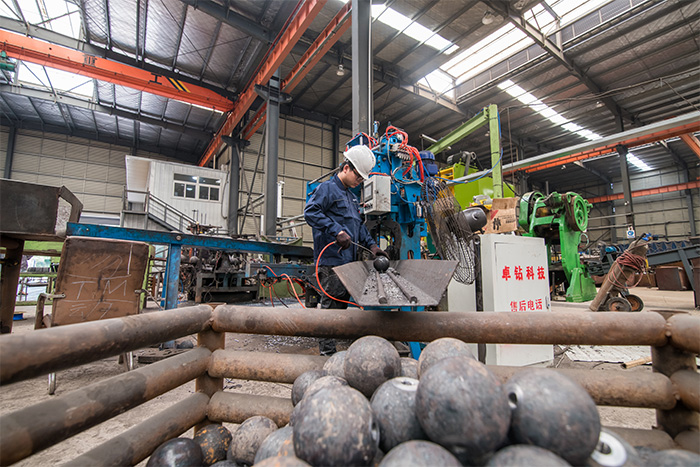 句容网架配件-螺栓球加工车间